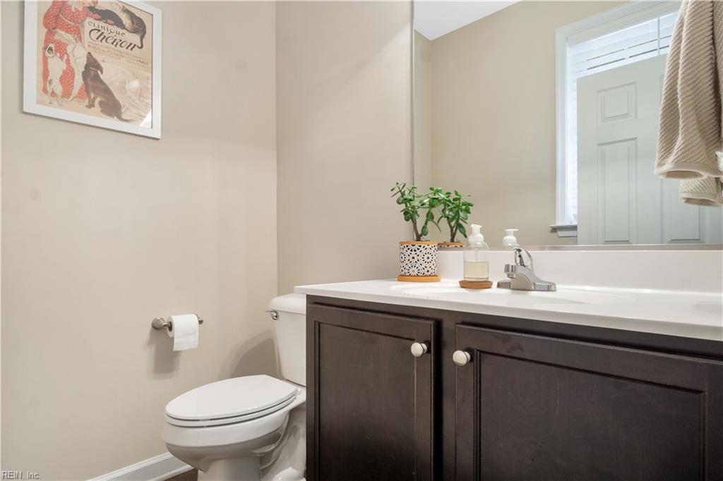 5587 Brixton Rd Property Photo 6