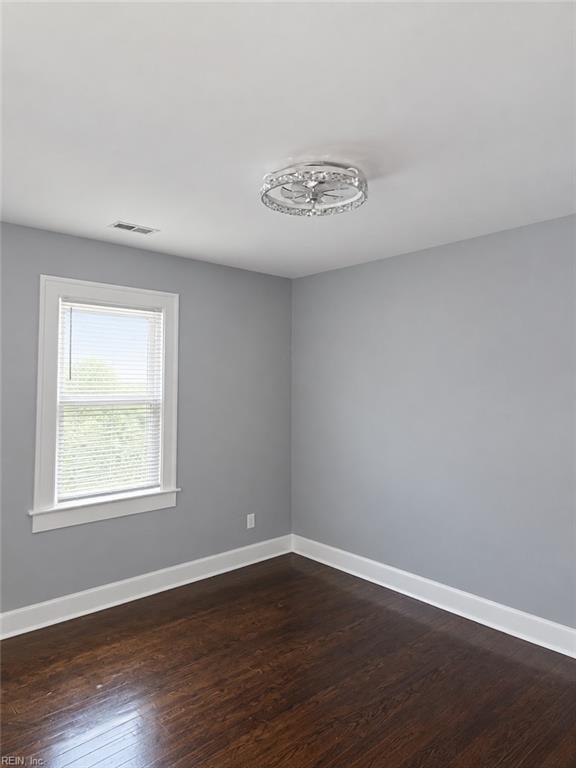 37 Sycamore Ave Property Photo 3