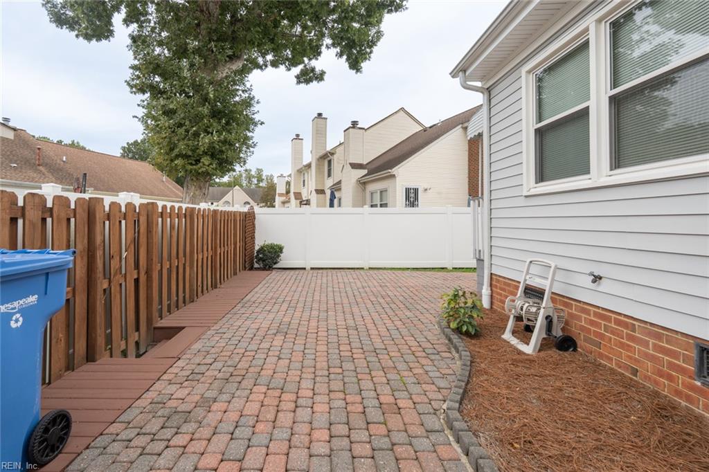 3413 Cricket Hollow Ln Property Photo 6