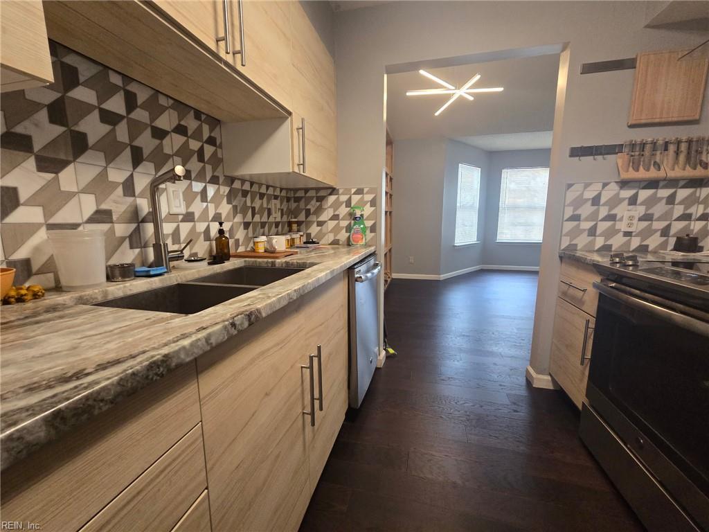 1377 Ivywood Rd Property Photo 9