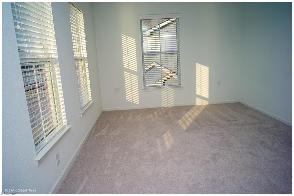 303 Middleton Way Property Photo 10