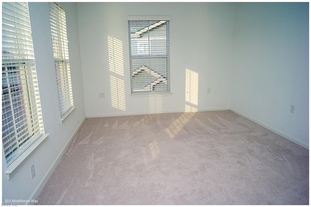 303 Middleton Way Property Photo 11