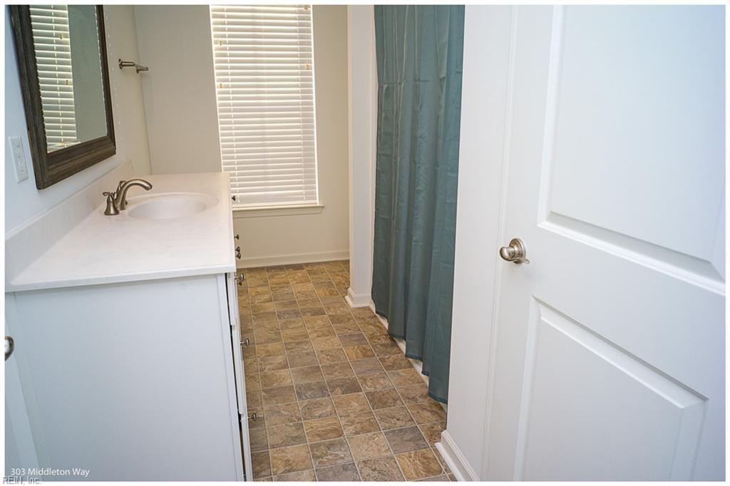 303 Middleton Way Property Photo 16
