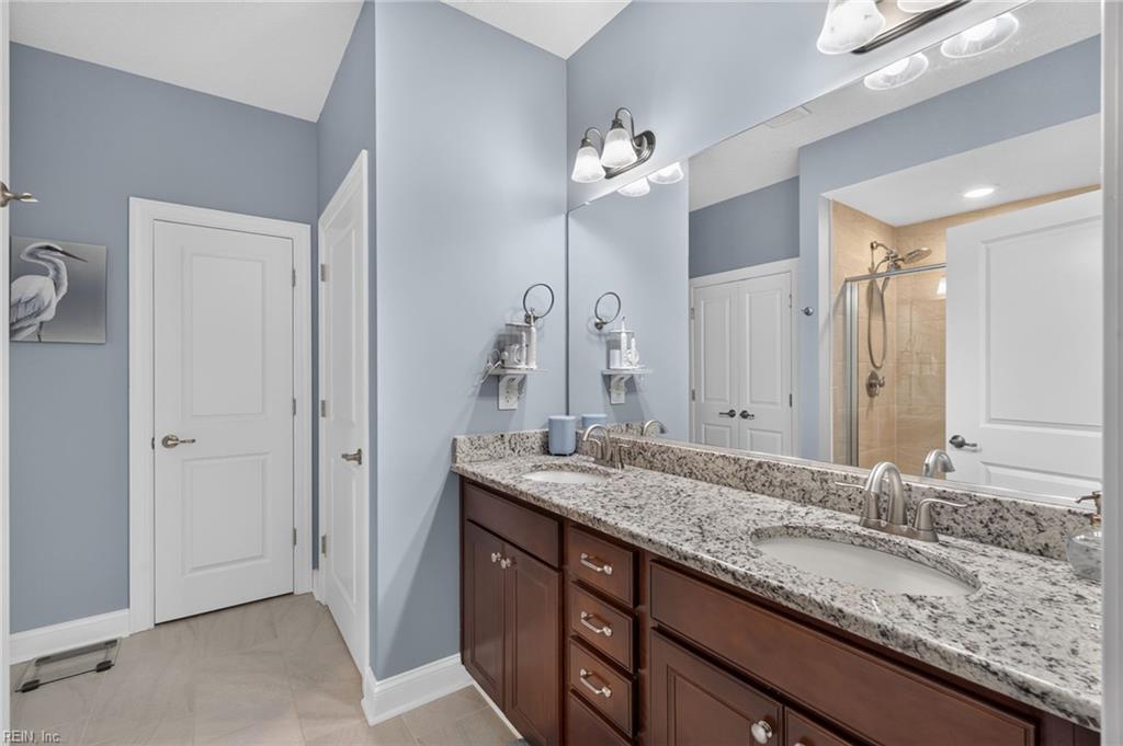 302 Thornwood Dr Property Photo 16