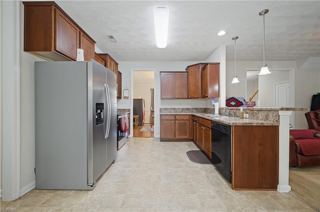 24370 John Henry St Property Photo 16