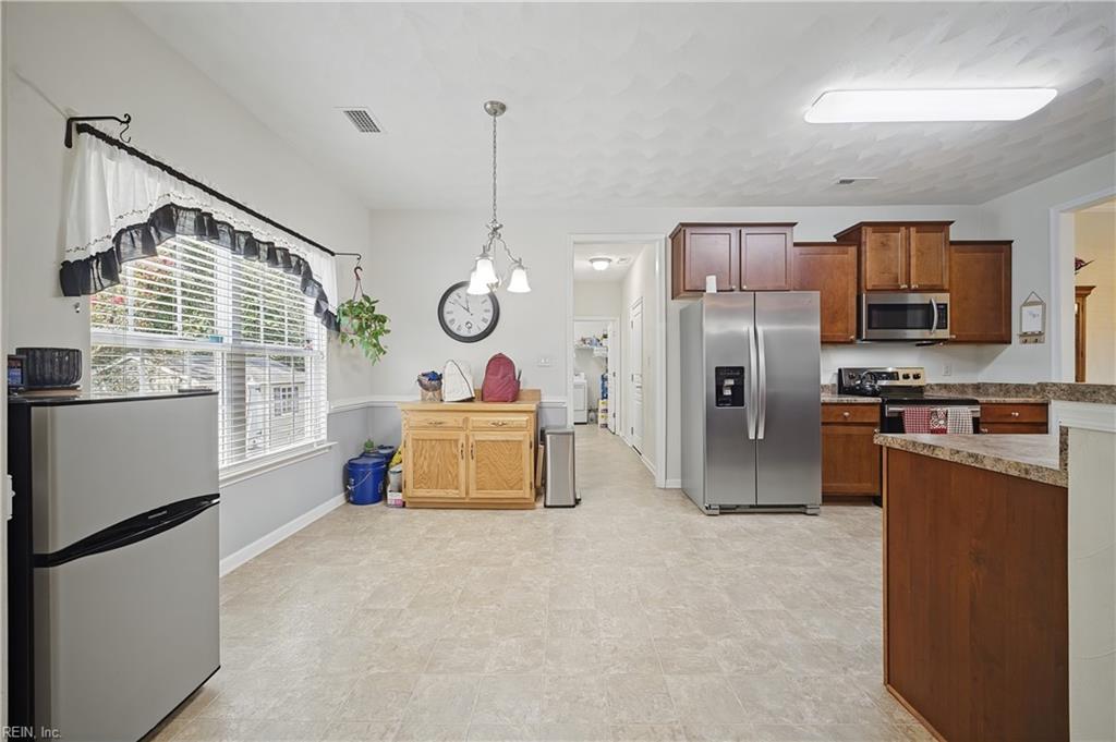24370 John Henry St Property Photo 18