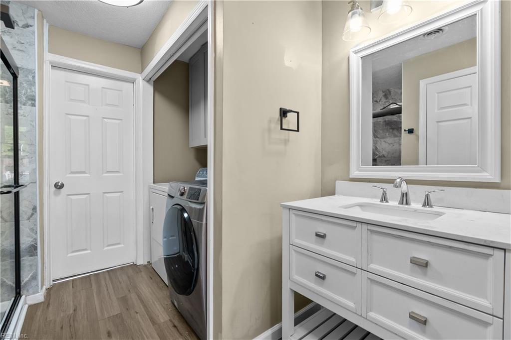 48 Cornwall Ter Property Photo 16