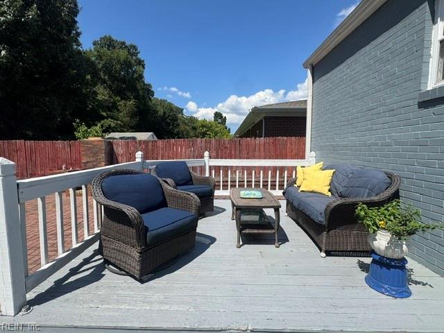 48 Cornwall Ter Property Photo 22