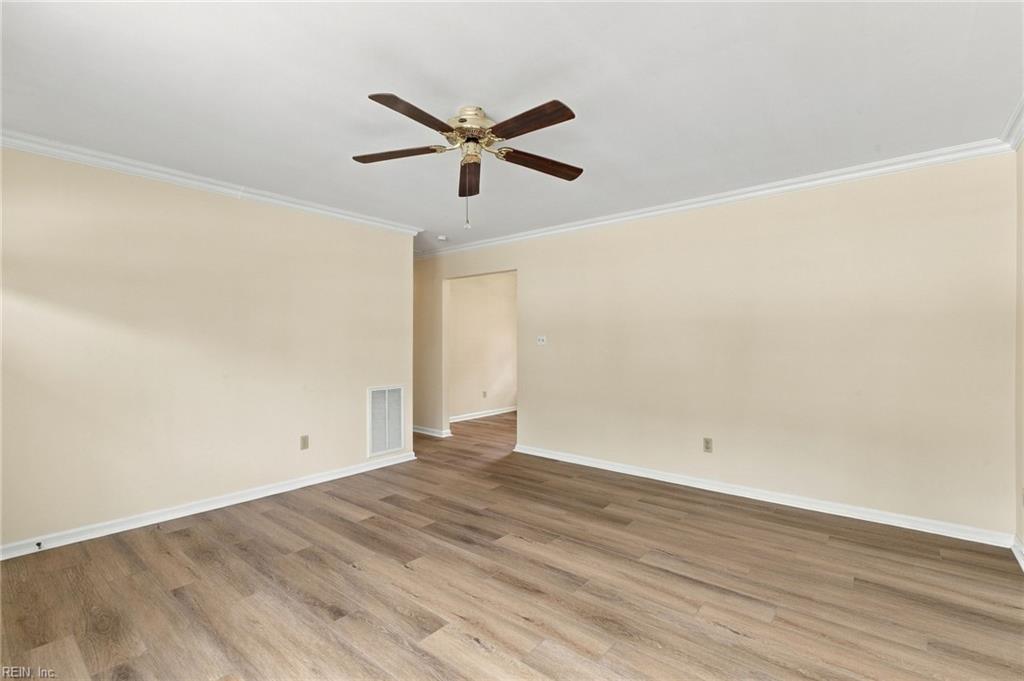 107 Londonshire Ter Property Photo 6