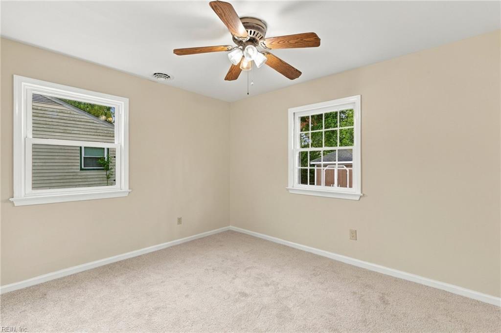 107 Londonshire Ter Property Photo 15
