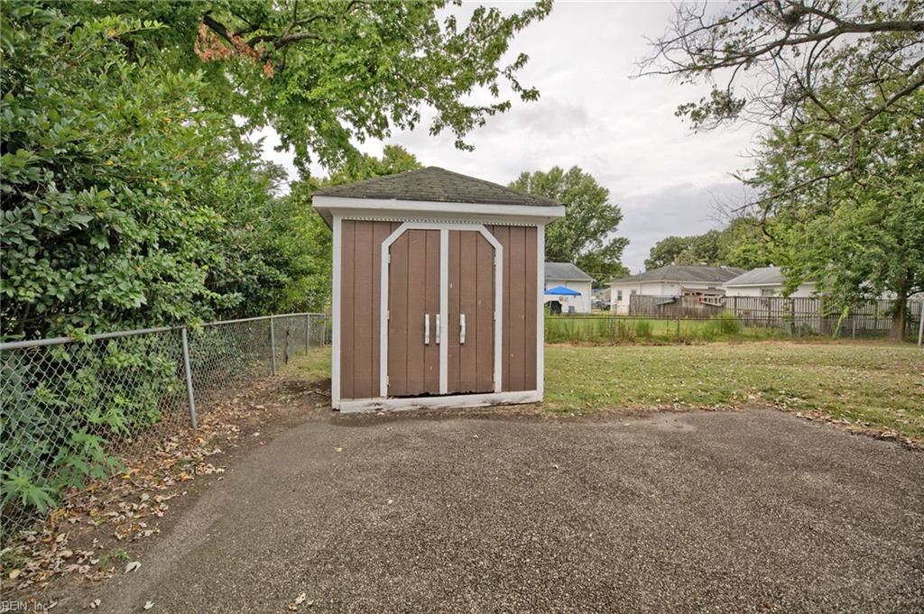 107 Londonshire Ter Property Photo 24
