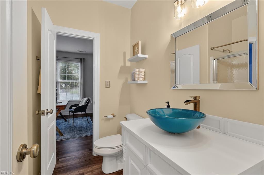 2413 Caitlan Loch Ln Property Photo 25