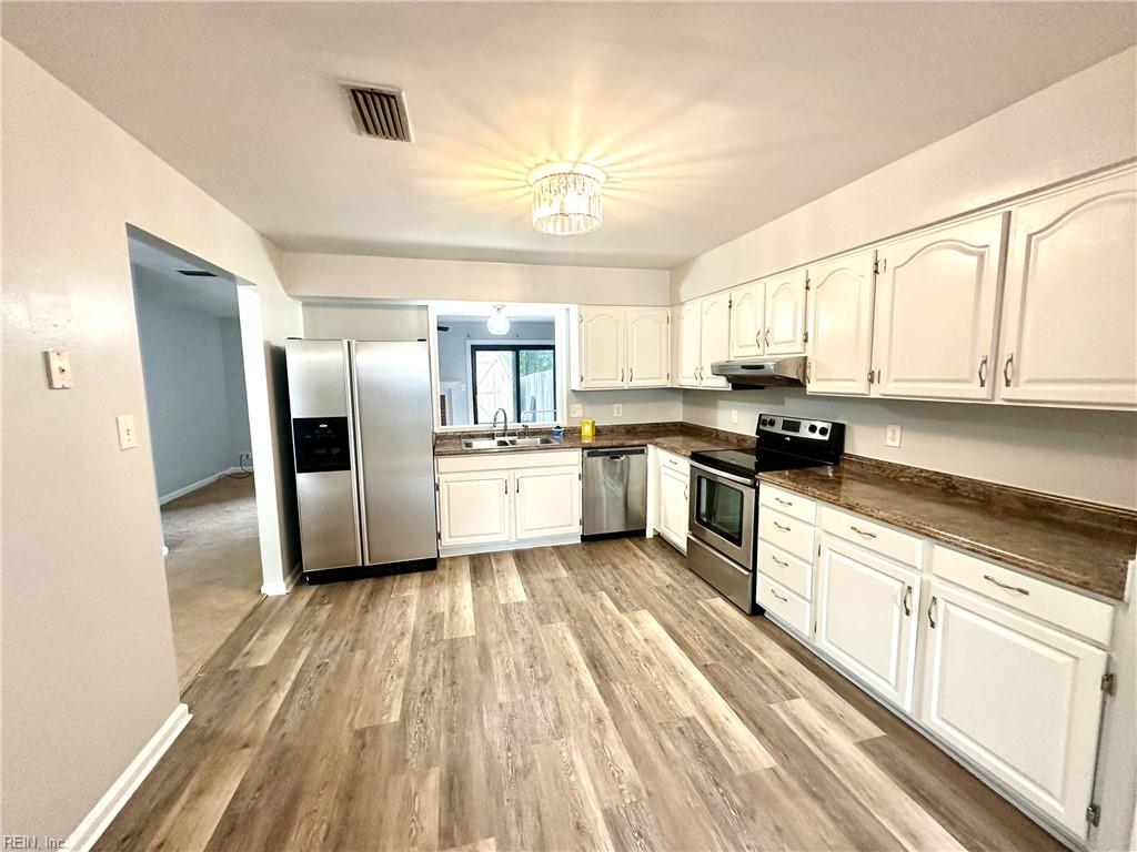 3947 Wyckoff Dr Property Photo 6