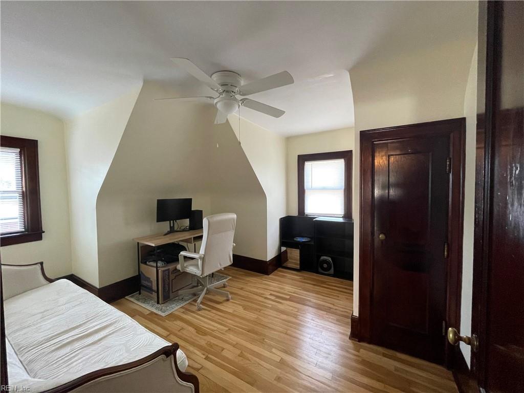 359 Broad St Property Photo 5