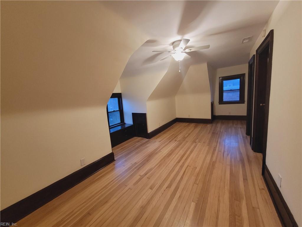359 Broad St Property Photo 6