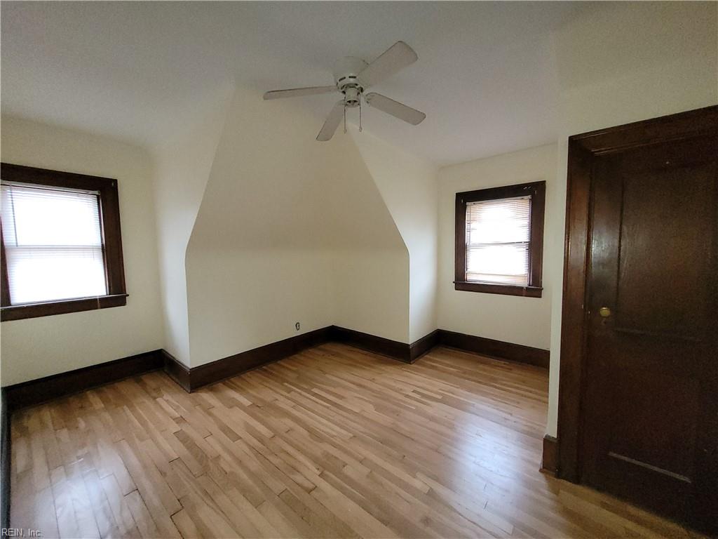 359 Broad St Property Photo 9