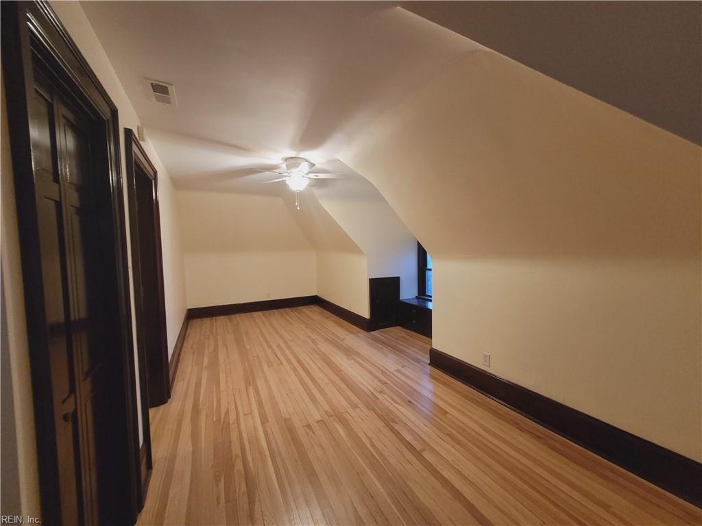 359 Broad St Property Photo 10