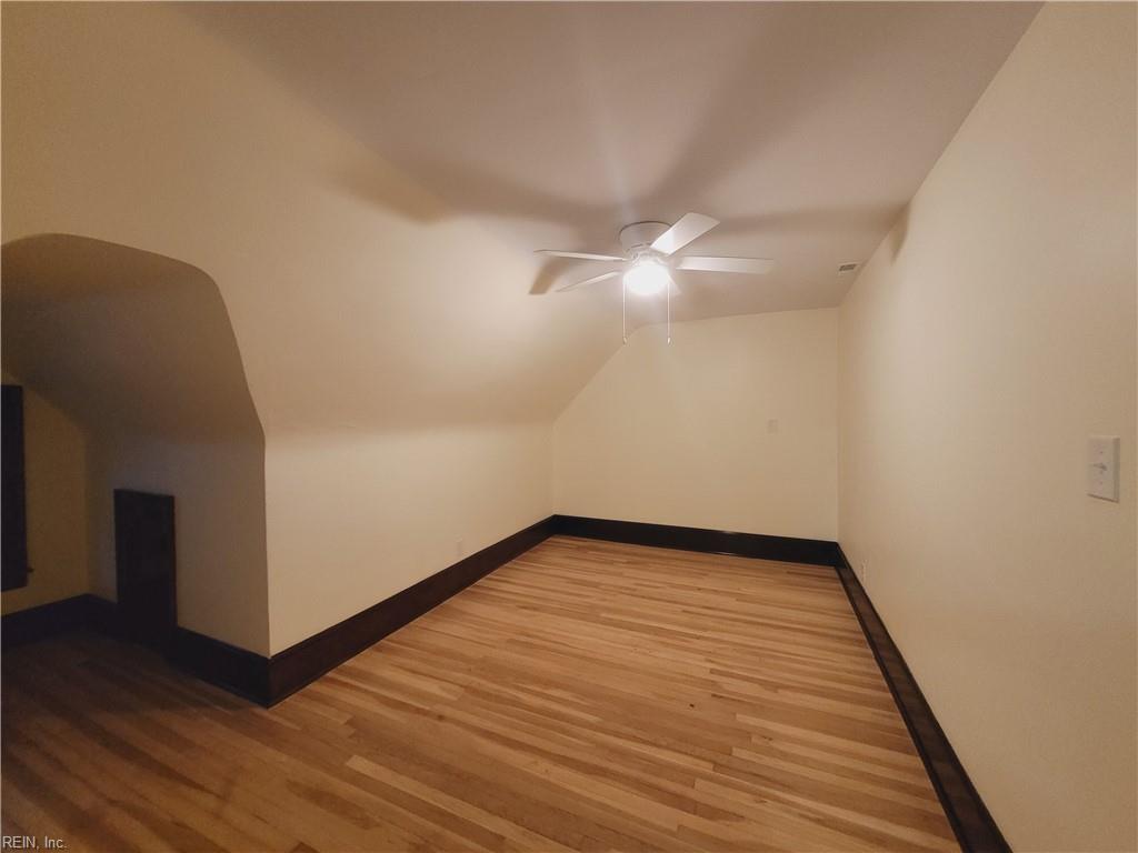 359 Broad St Property Photo 14