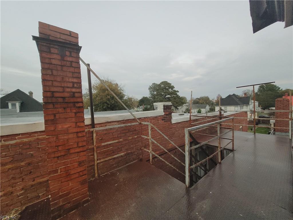359 Broad St Property Photo 16