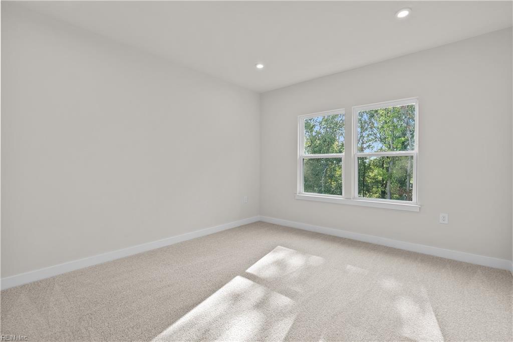7102 Bridgeway Dr Property Photo 20