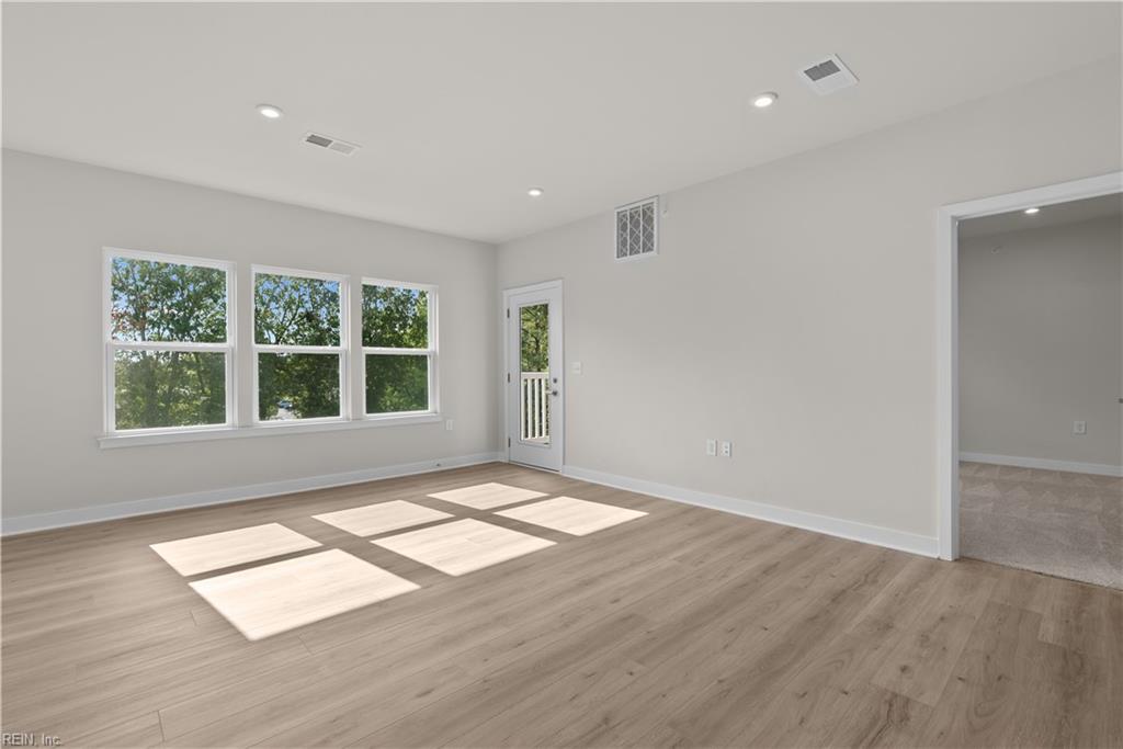 7102 Bridgeway Dr Property Photo 10