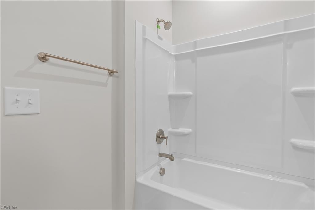 7102 Bridgeway Dr Property Photo 22