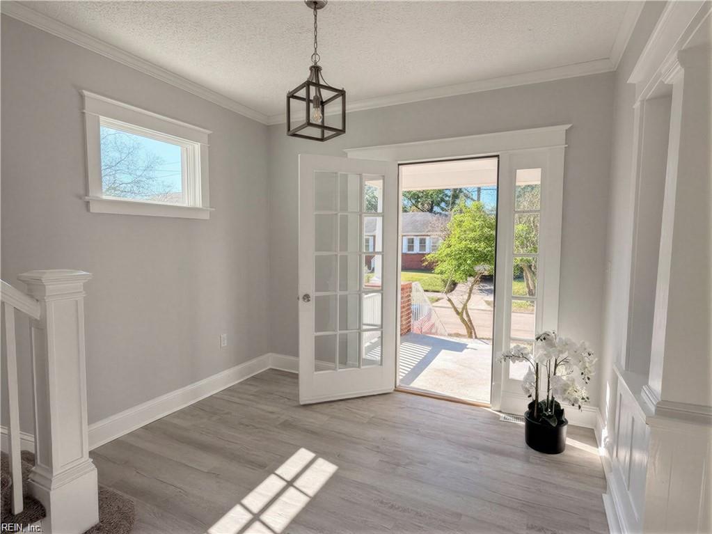 1720 Ashland Ave Property Photo 3