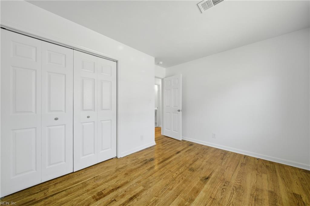 224 Hall St Property Photo 16