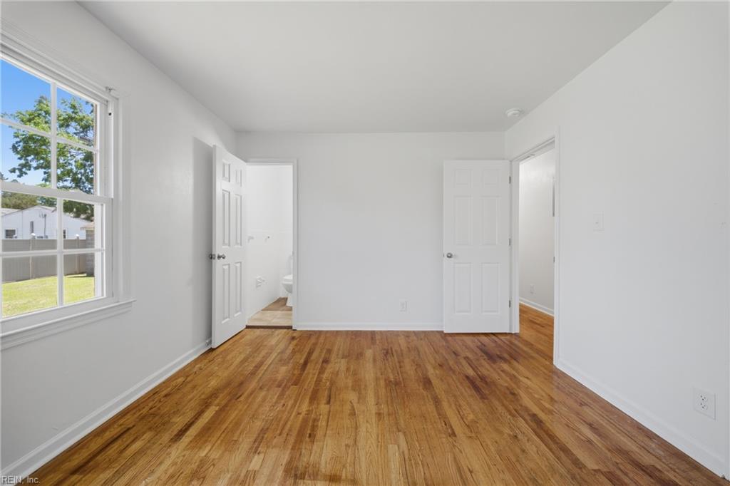 224 Hall St Property Photo 22