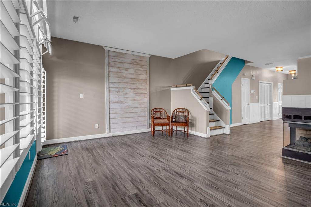 1030 Porte Harbour Arch Property Photo 6