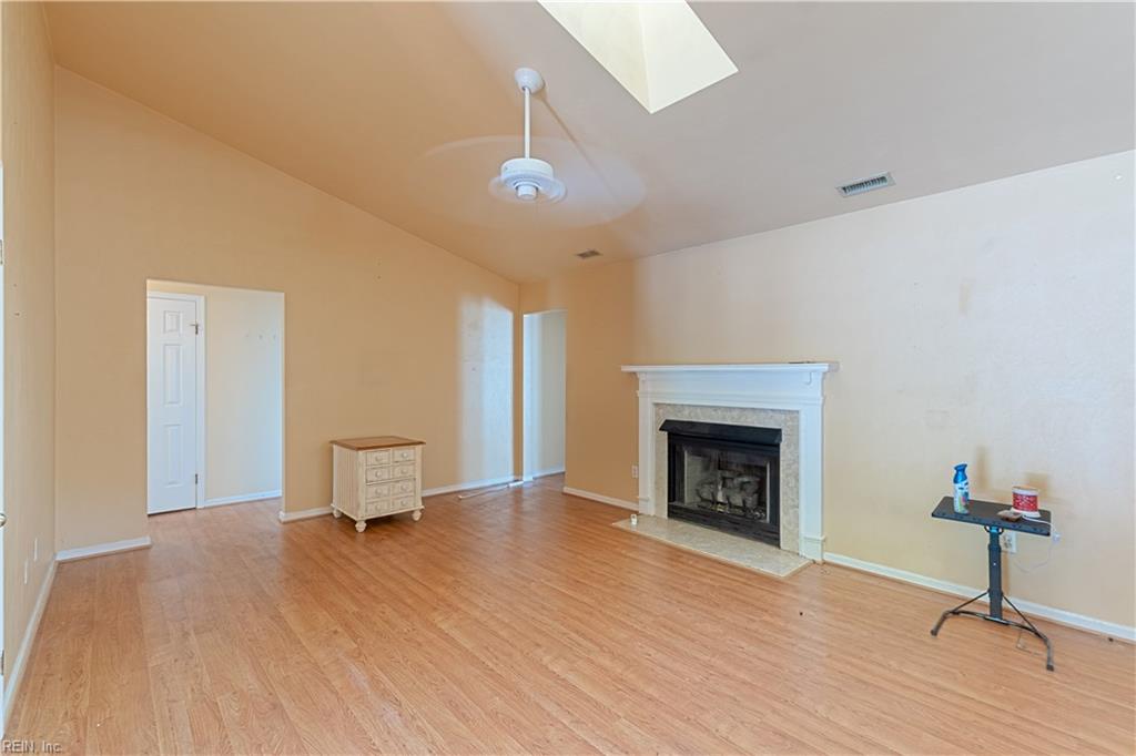 151 Osborne Rd Property Photo 5