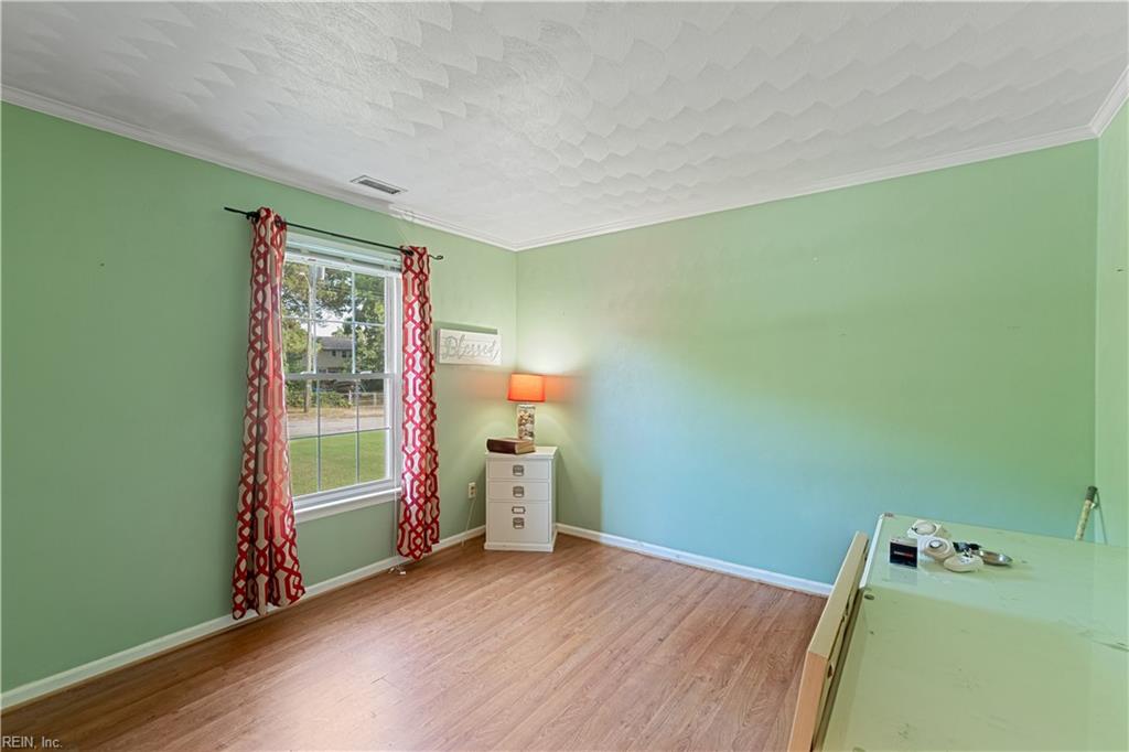 151 Osborne Rd Property Photo 24