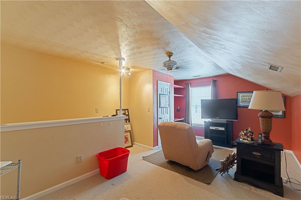 151 Osborne Rd Property Photo 28