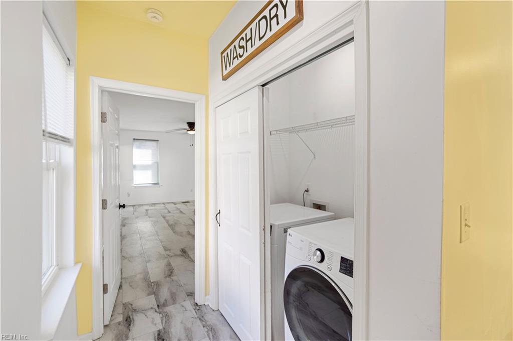 1825 Maple Ave Property Photo 12