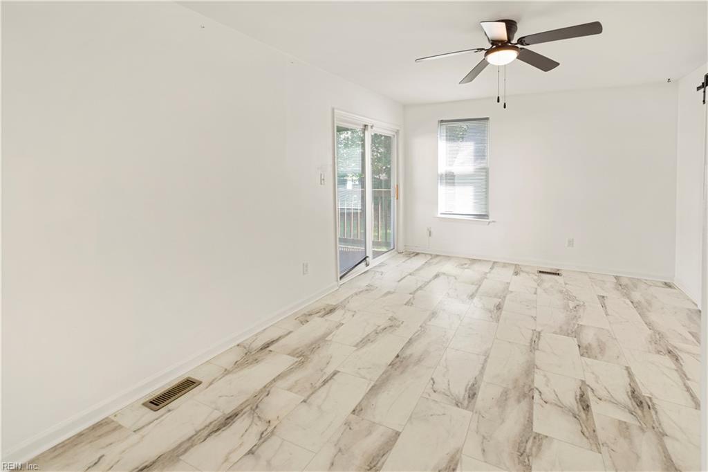 1825 Maple Ave Property Photo 16