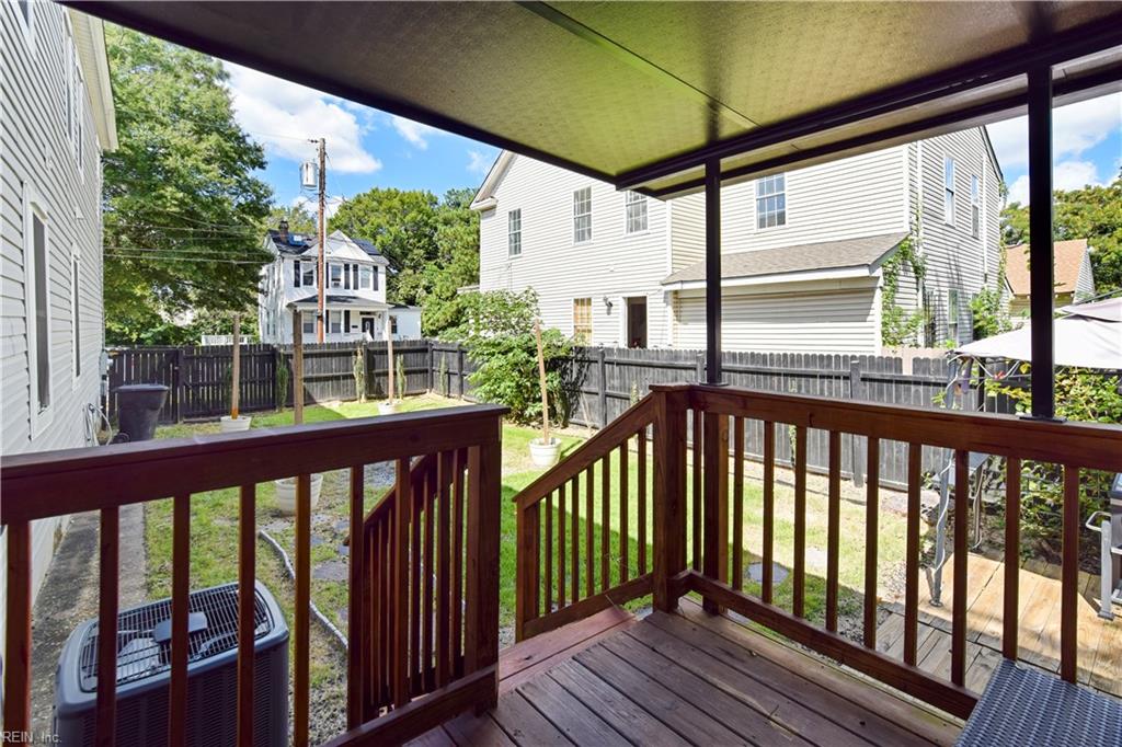1825 Maple Ave Property Photo 29