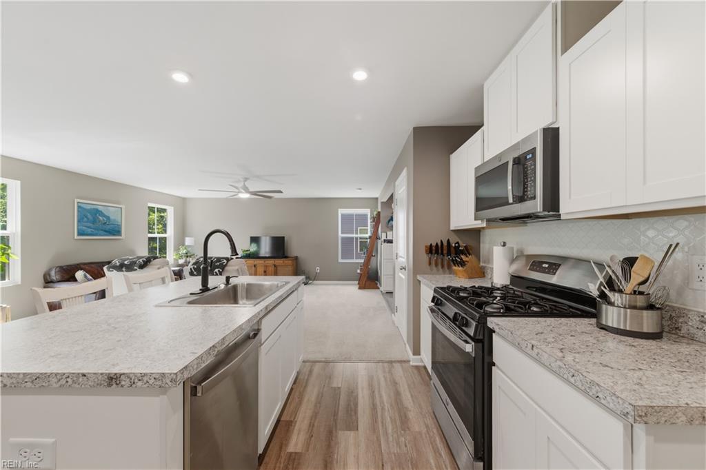 206 Normandy Cres Property Photo 14