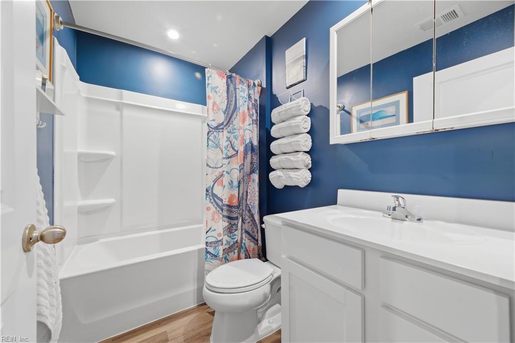 206 Normandy Cres Property Photo 21