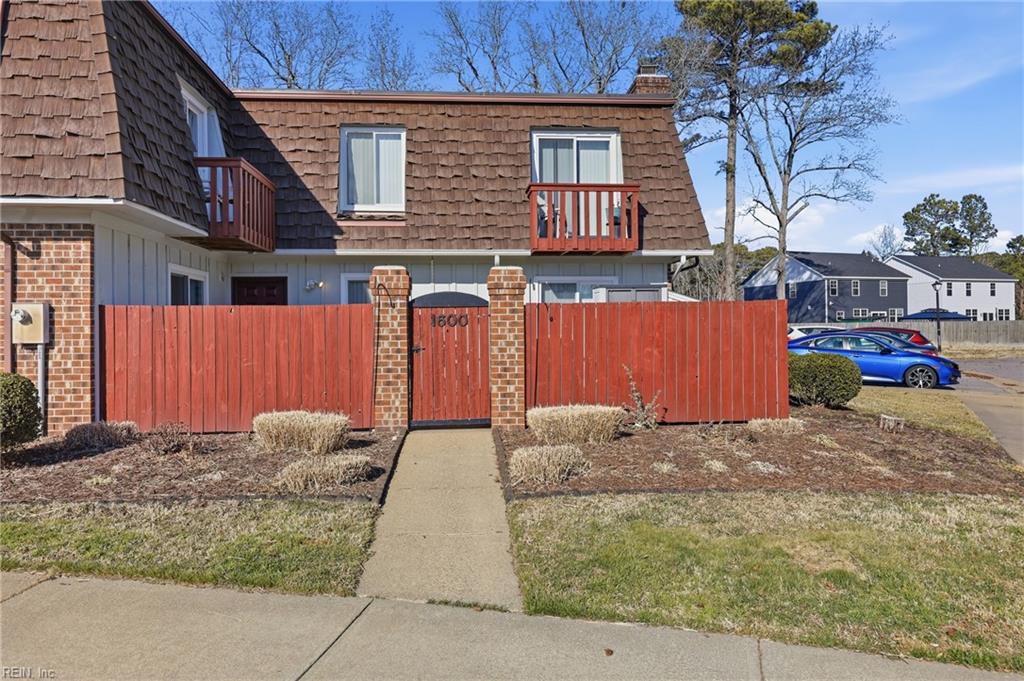 1600 Ocean Lakes Ct Property Photo 1