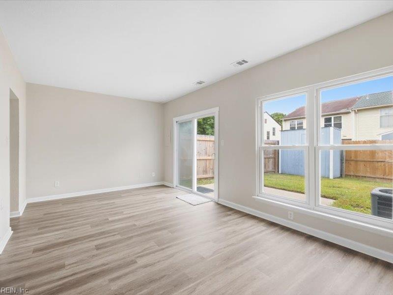 3860 Governors Way Property Photo 5