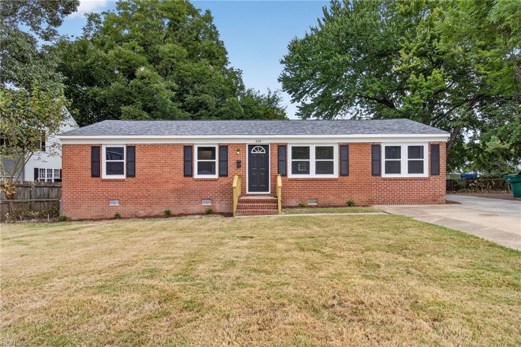 228 Colony Rd Property Photo 1