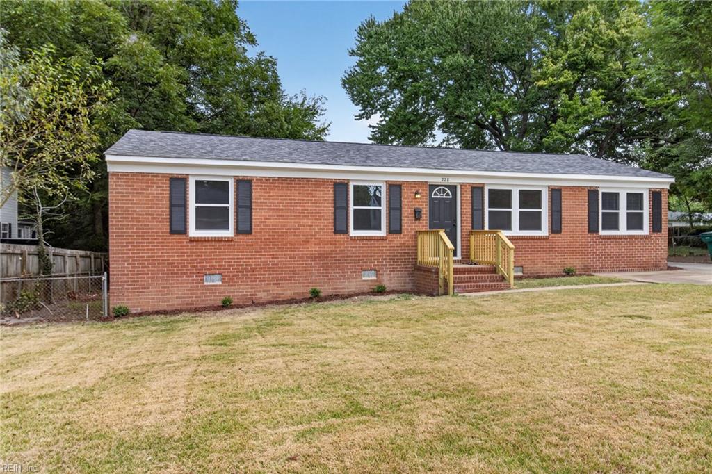 228 Colony Rd Property Photo 4