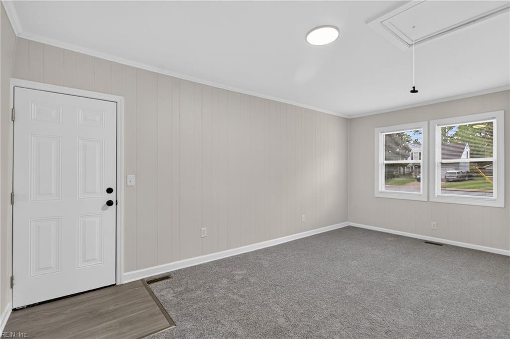 228 Colony Rd Property Photo 13