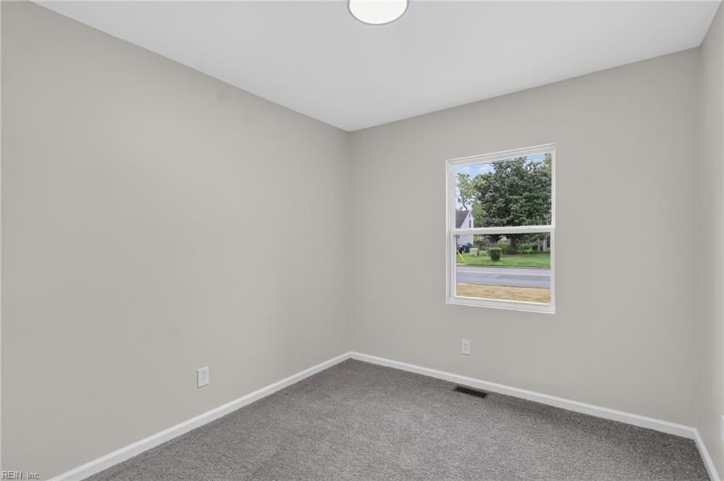 228 Colony Rd Property Photo 17