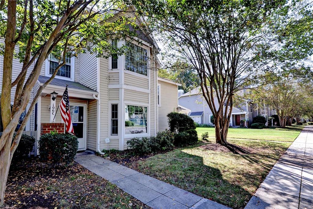 106 Marshall Way Way Property Photo 1