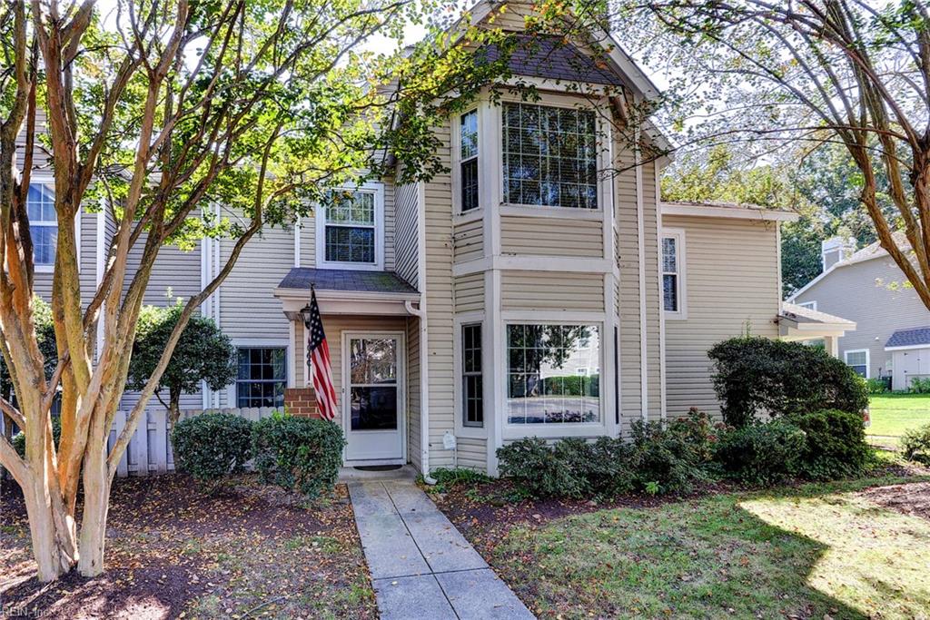 106 Marshall Way Way Property Photo 2