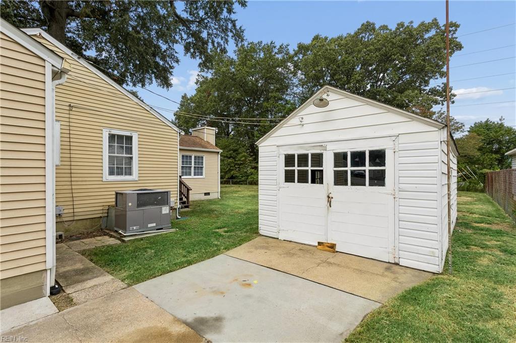 807 Paul St Property Photo 24