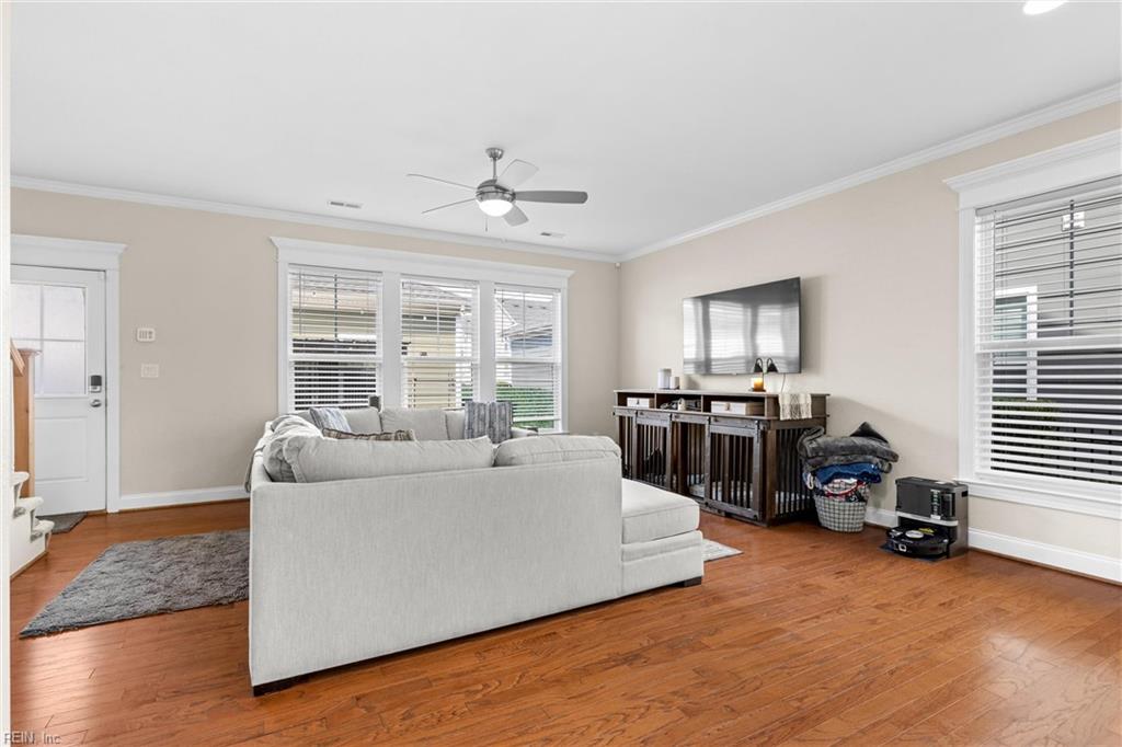 609 Veery St Property Photo 10