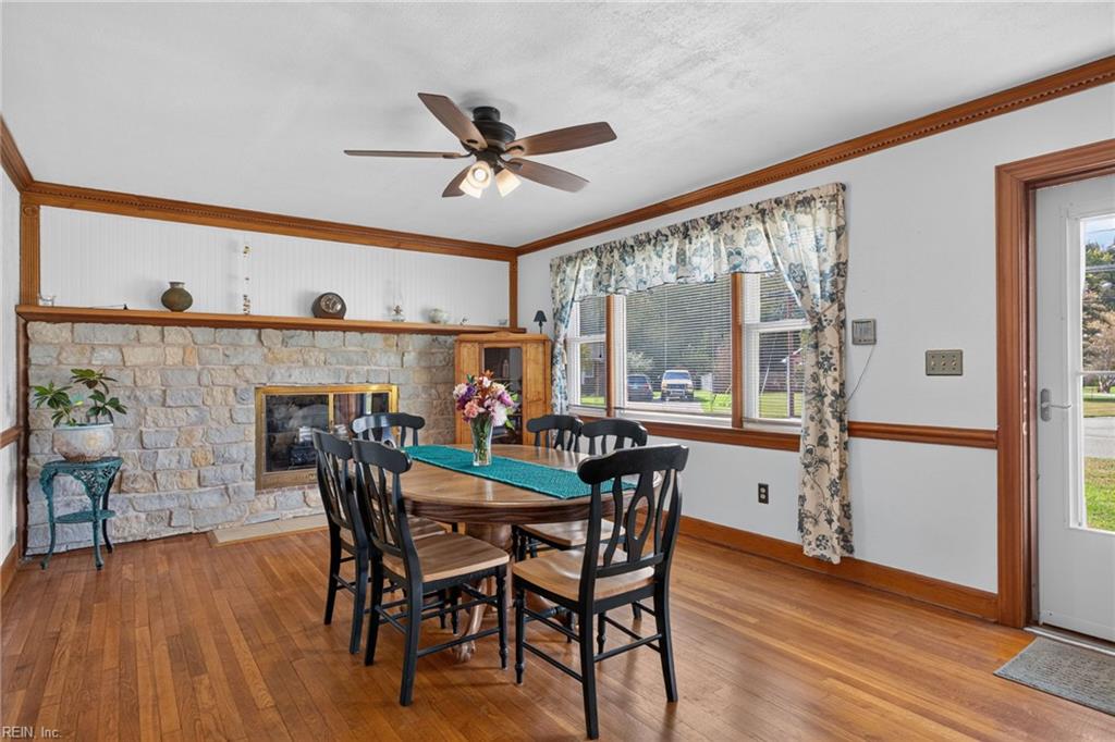 1203 Willowbrook Dr Property Photo 4