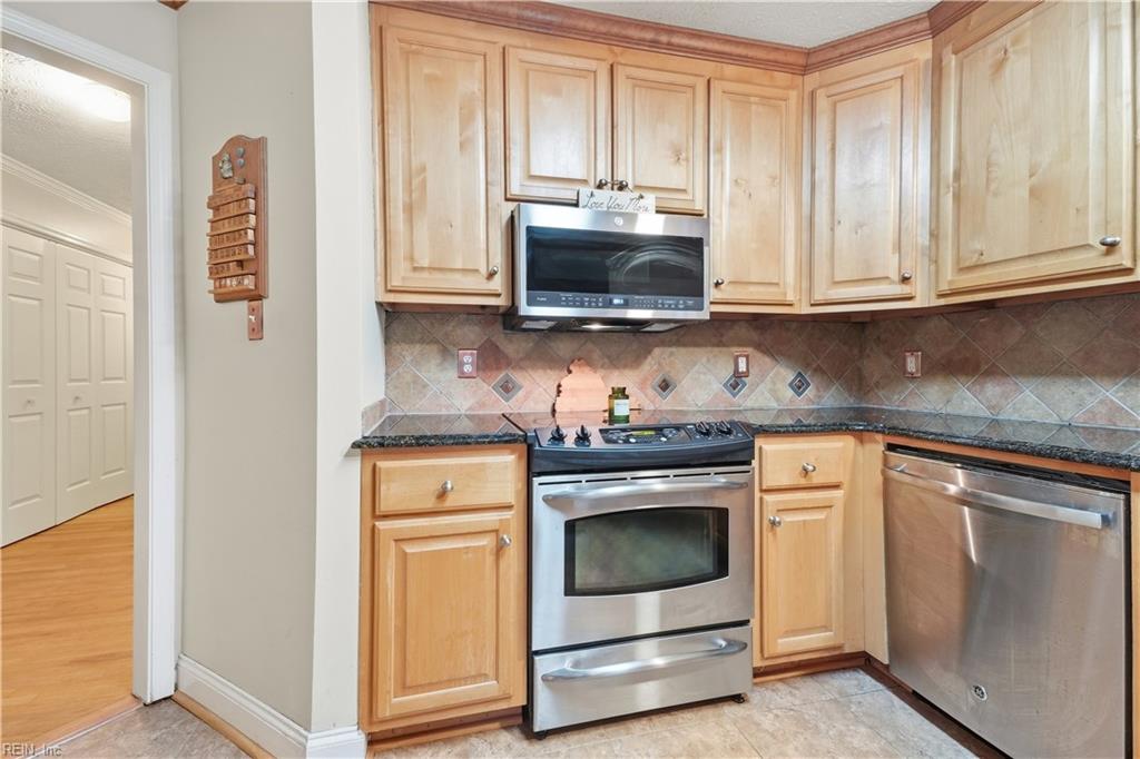 103 Tradewinds Dr Property Photo 18